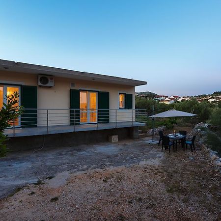 Holiday Home Iris マリナ エクステリア 写真